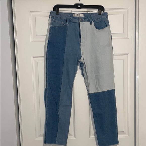 Hollister Denim - Hollister Curvy High Rise Mom Jeans